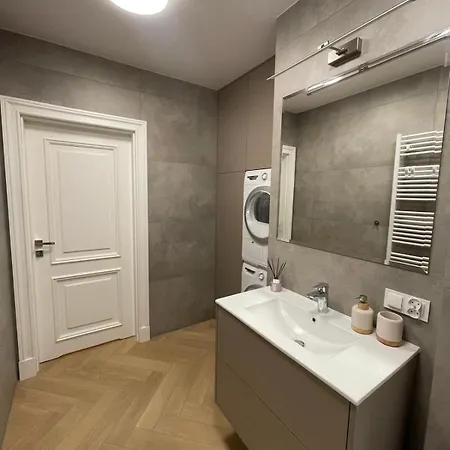 Premium Zamkowa A14 דירה